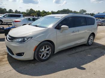  Salvage Chrysler Pacifica