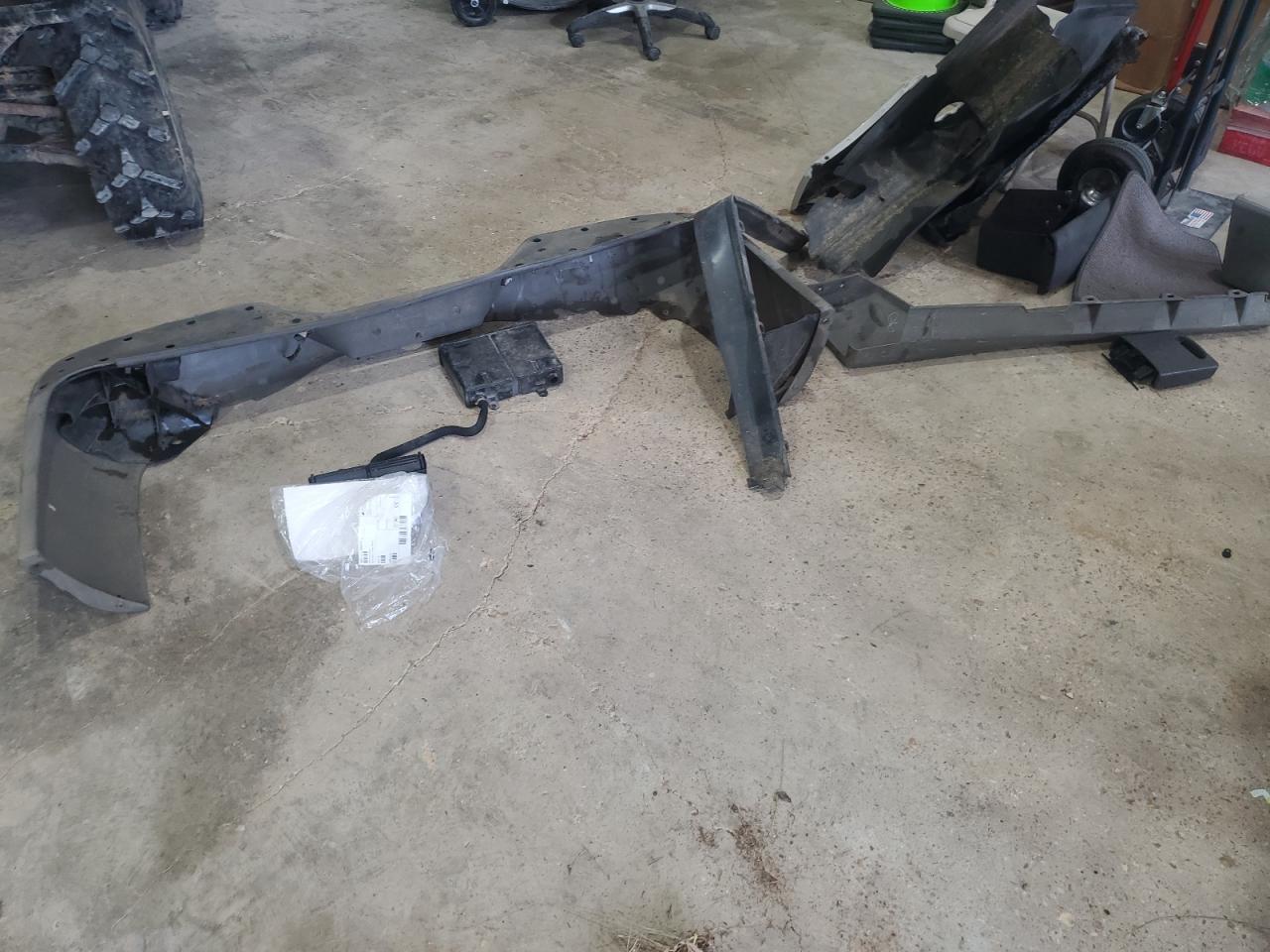 Ford Explorer Image 11