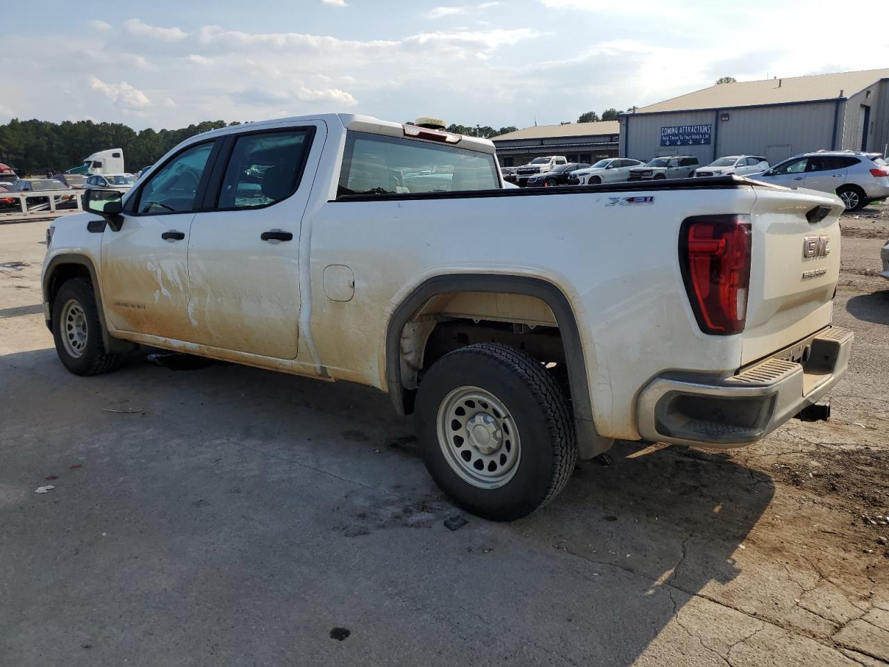 GMC Sierra K1500 Image 2