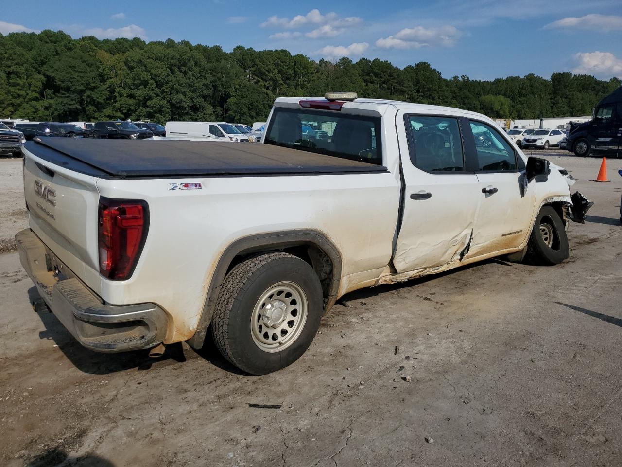 GMC Sierra K1500 Image 3