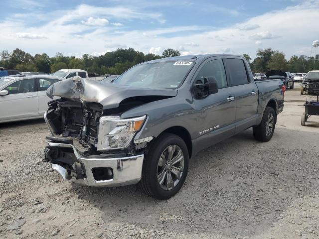  Salvage Nissan Titan
