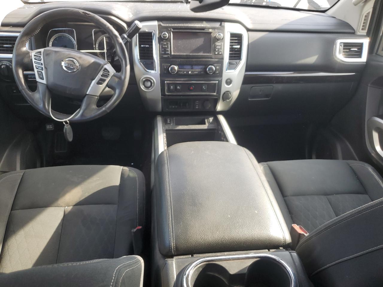 Nissan Titan Sv Image 6