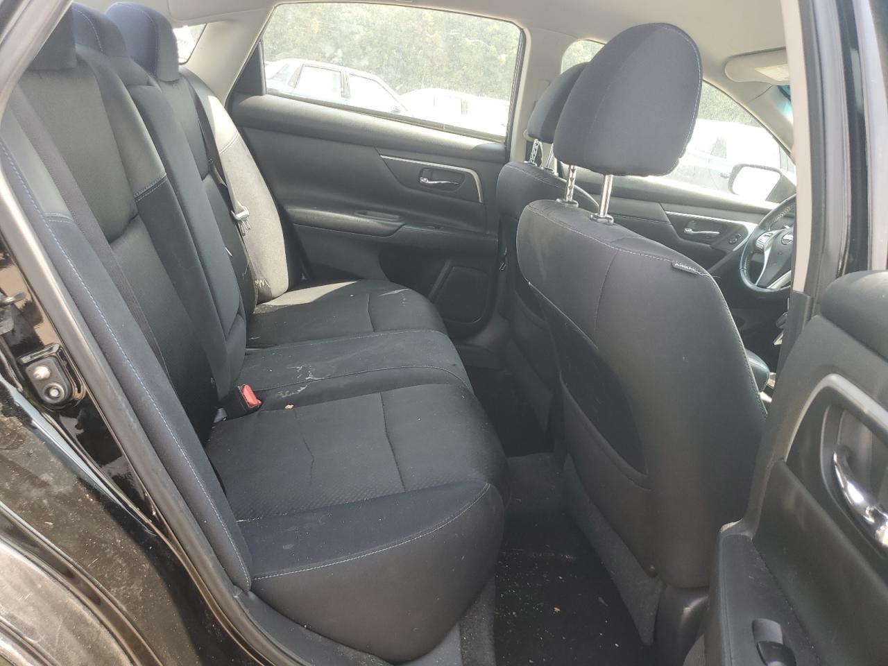 Nissan Altima 2.5 Image 12