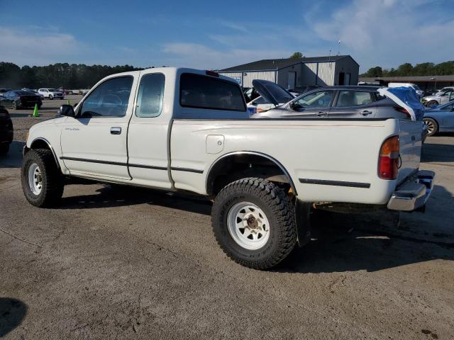 Toyota Tacoma Xtracab Image 5