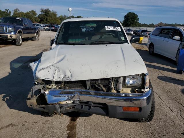 Toyota Tacoma Xtracab Image 12