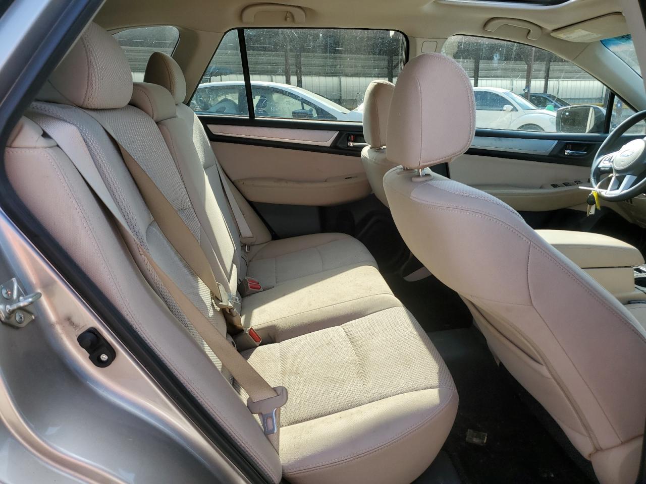 Subaru Outback 2.5i Premium Image 7