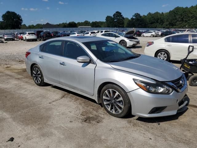 Nissan Altima 2.5 Image 6