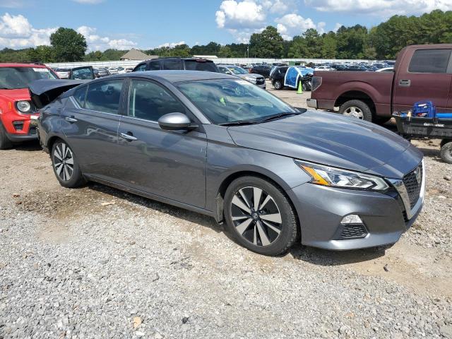 Nissan Altima Sv Image 9