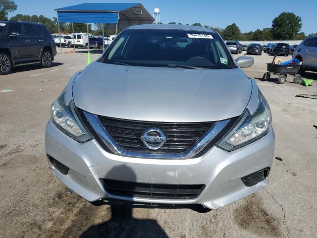 Nissan Altima 2.5 Image 11