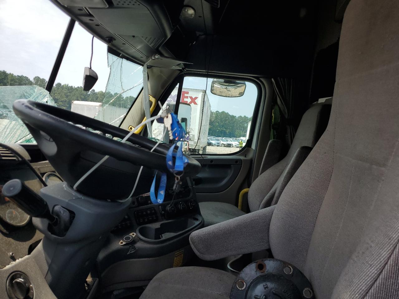 Freightliner Cascadia 1 Image 4