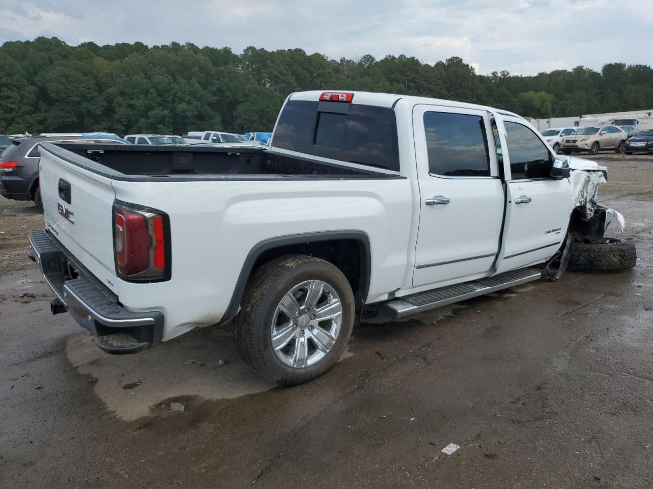 GMC Sierra C1500 Slt Image 3