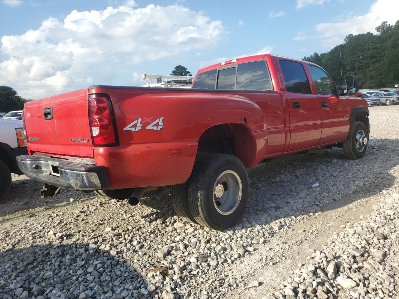 Chevrolet Silverado K3500 Image 9