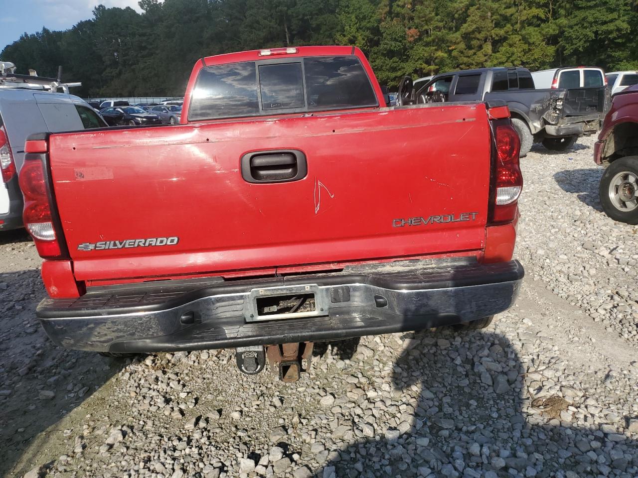 Chevrolet Silverado K3500 Image 3