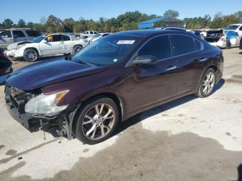  Salvage Nissan Maxima