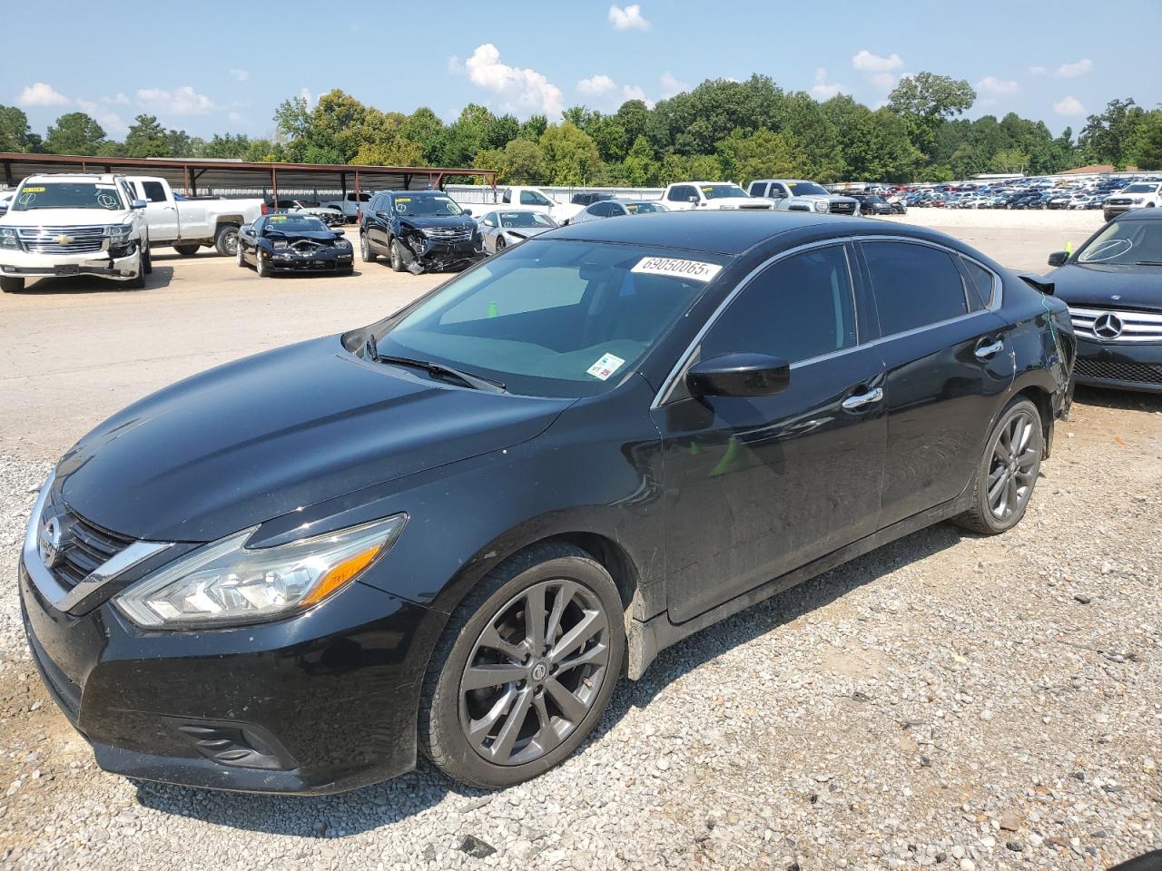 Nissan Altima 2.5 Image 1