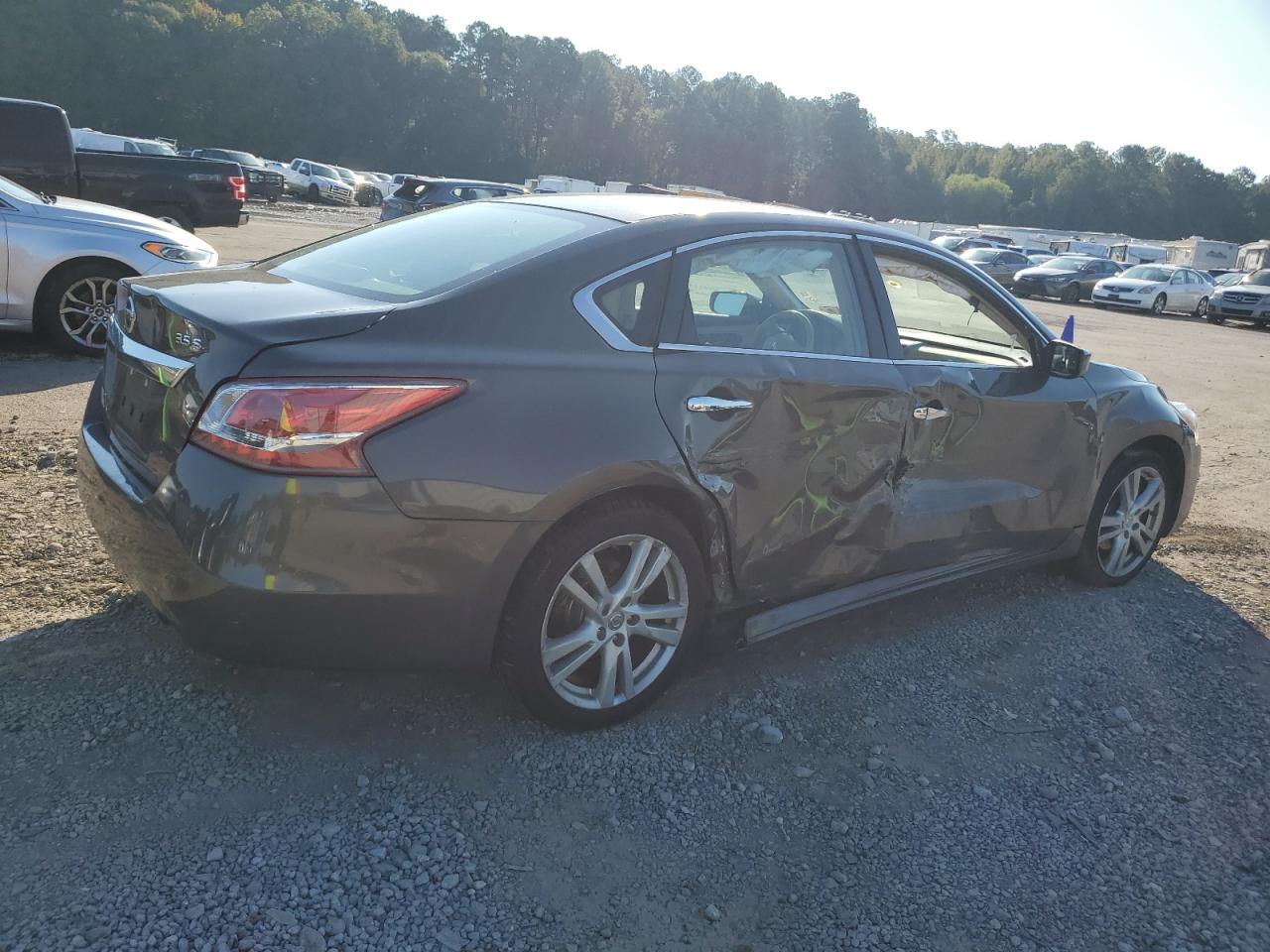 Nissan Altima 3.5s Image 3