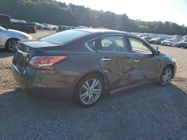 Nissan Altima 3.5s Image 3