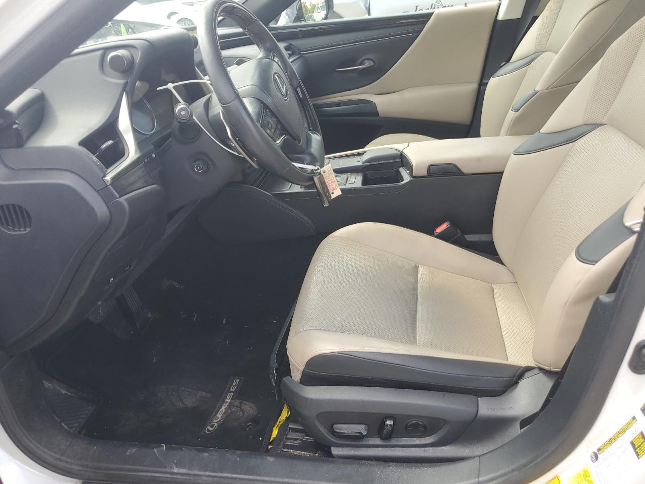 Lexus Es 350 Base Image 9