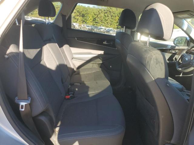 Kia Sorento Lx Image 2