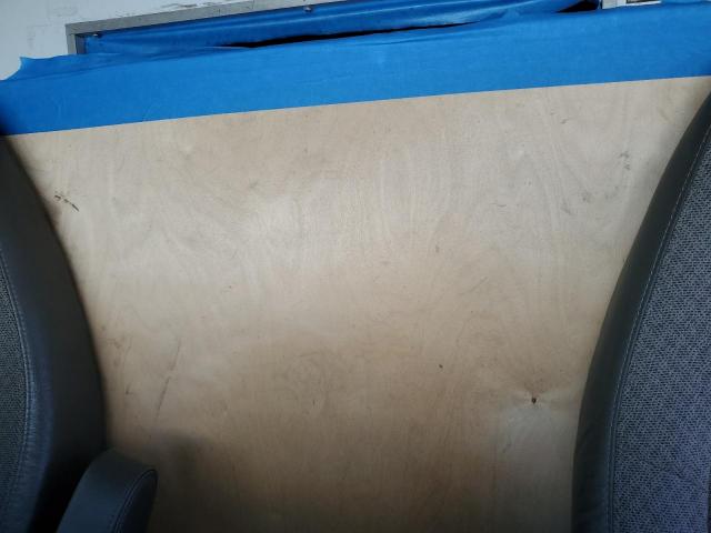 GMC Savana Cutaway G3500 Image 10