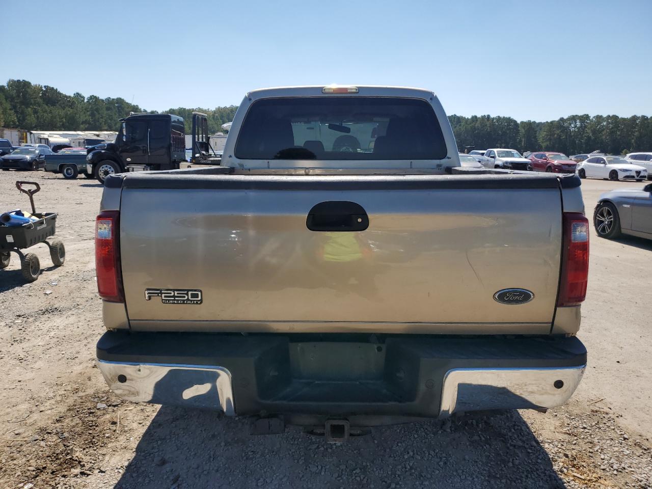 Ford F-250 Super Duty Image 9