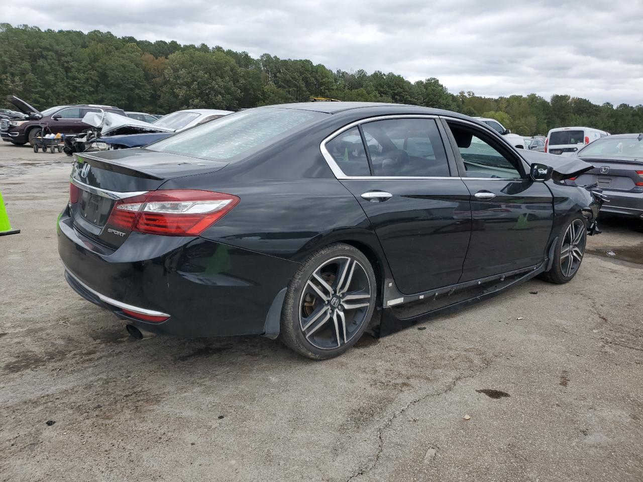 Honda Accord Sport Image 4