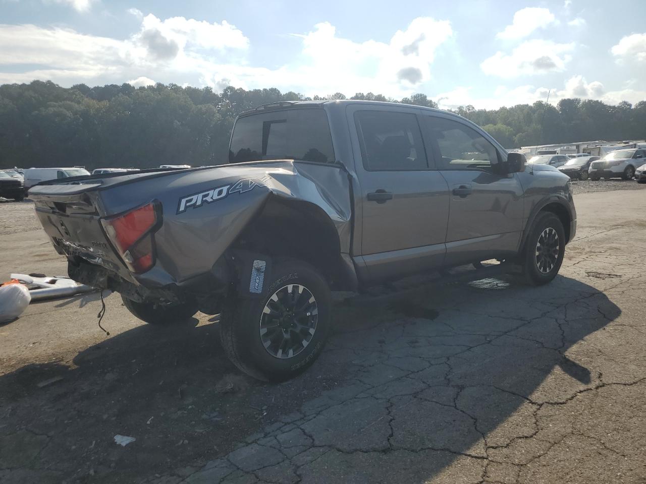 Nissan Titan Sv Image 13