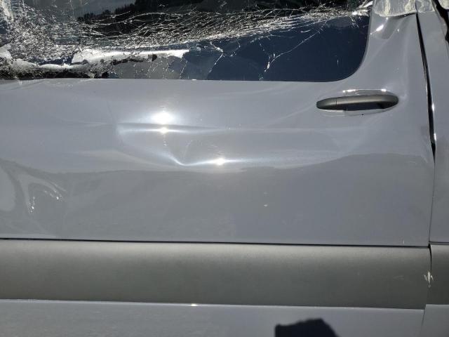 Mercedes-Benz Sprinter 2500 Image 4