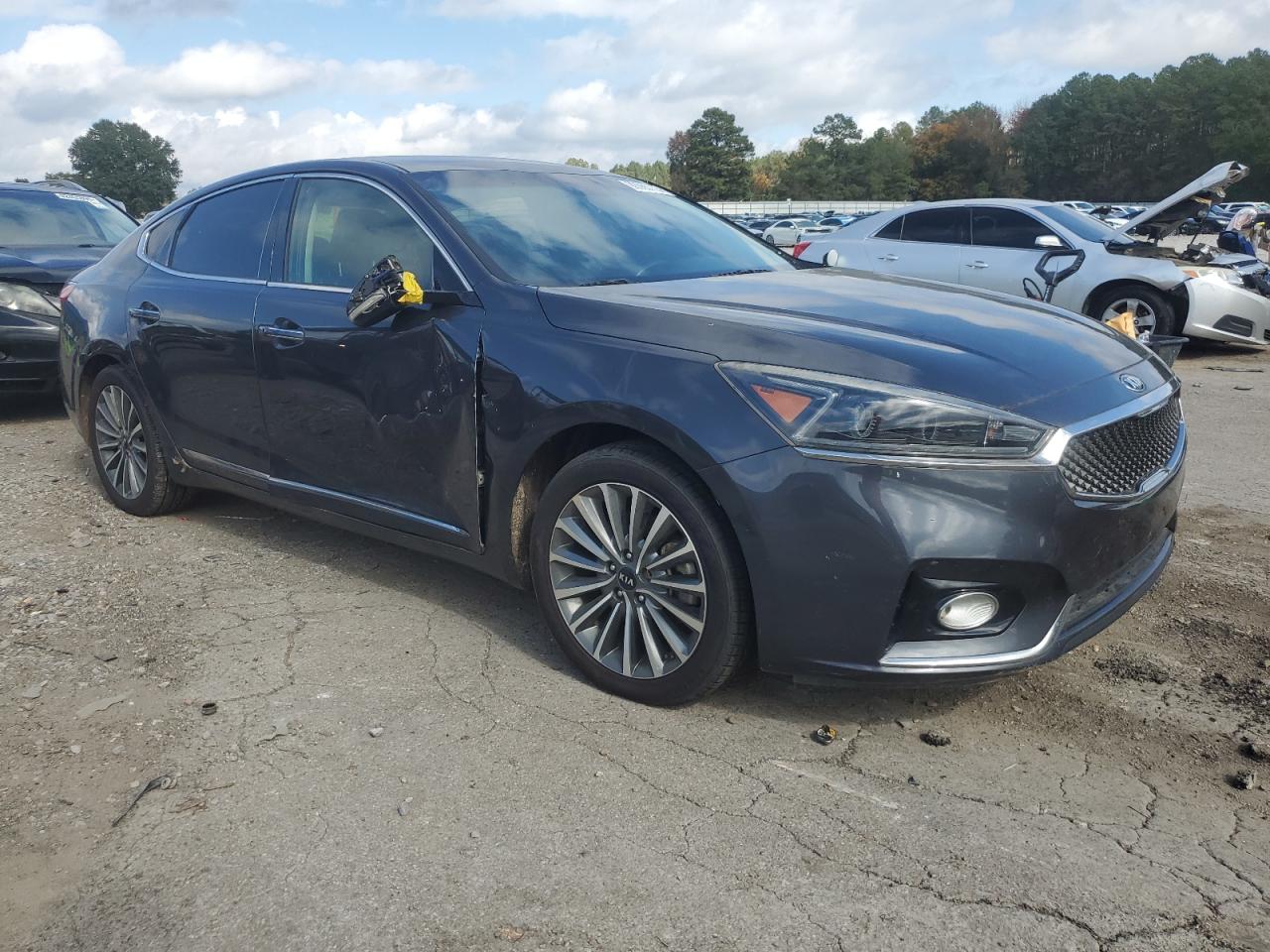 Kia Cadenza Premium Image 6