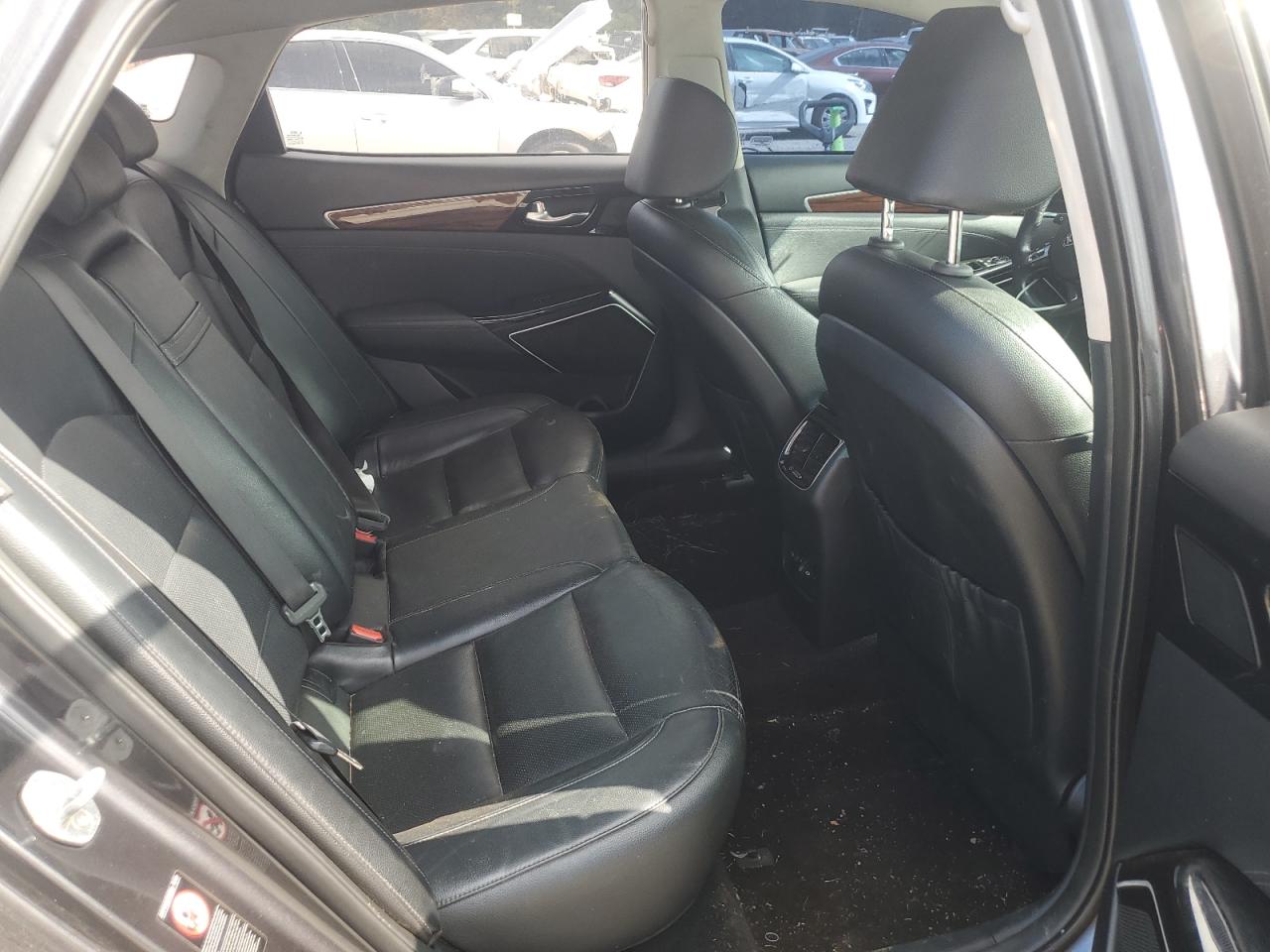 Kia Cadenza Premium Image 11