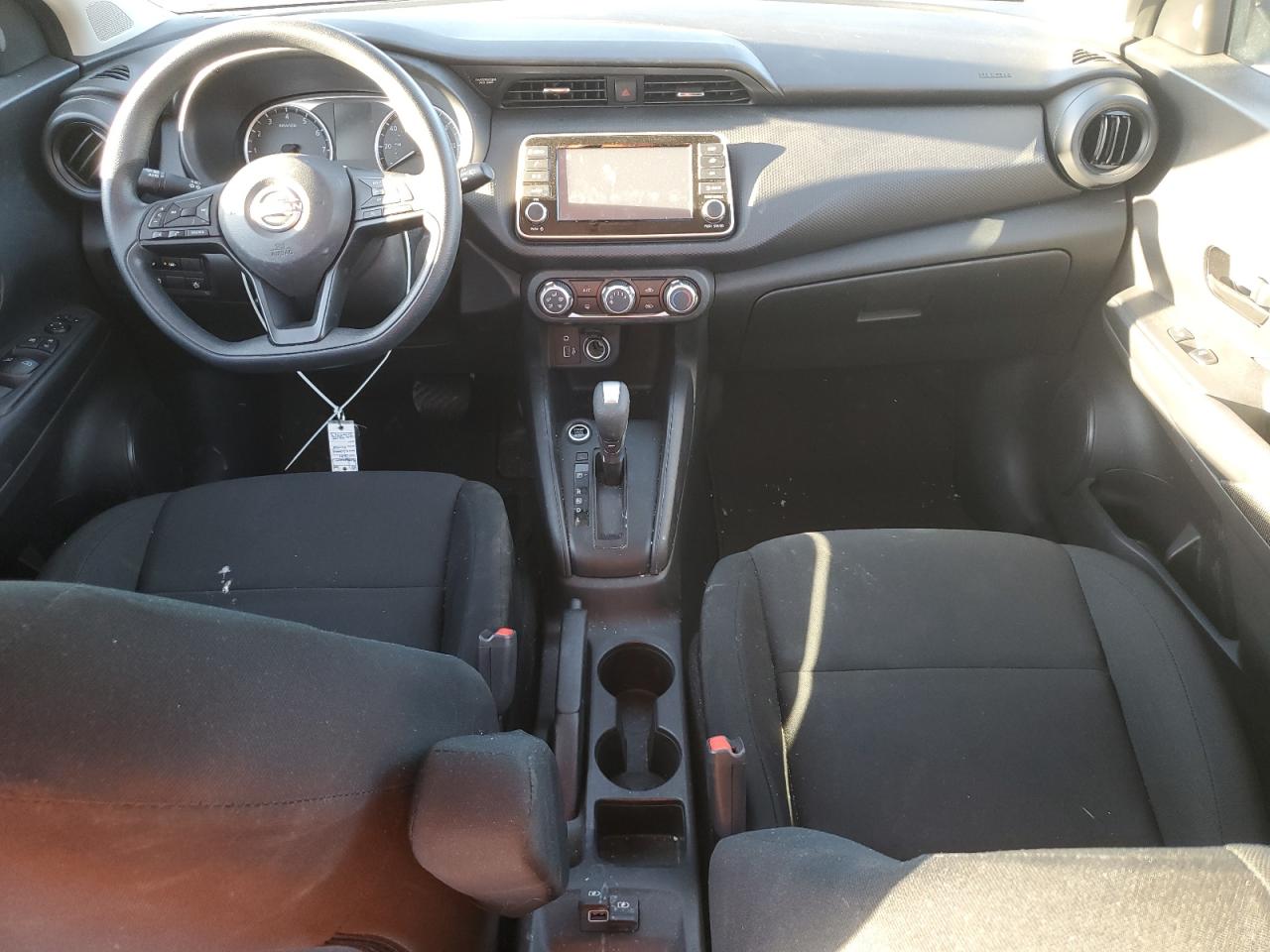 Nissan Kicks S Image 8