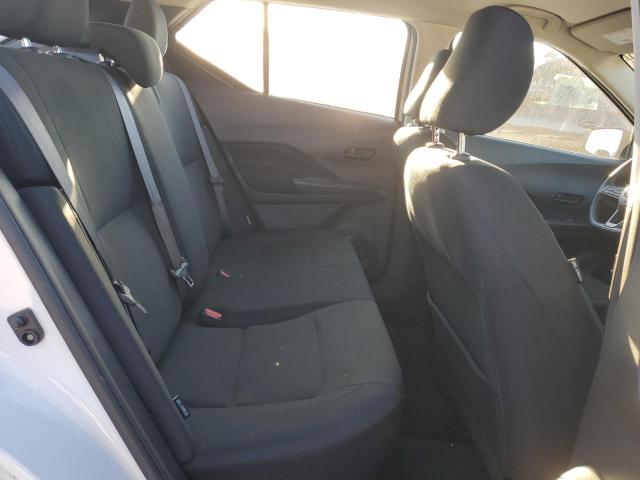 Nissan Kicks S Image 9