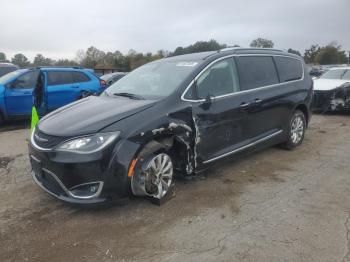  Salvage Chrysler Pacifica