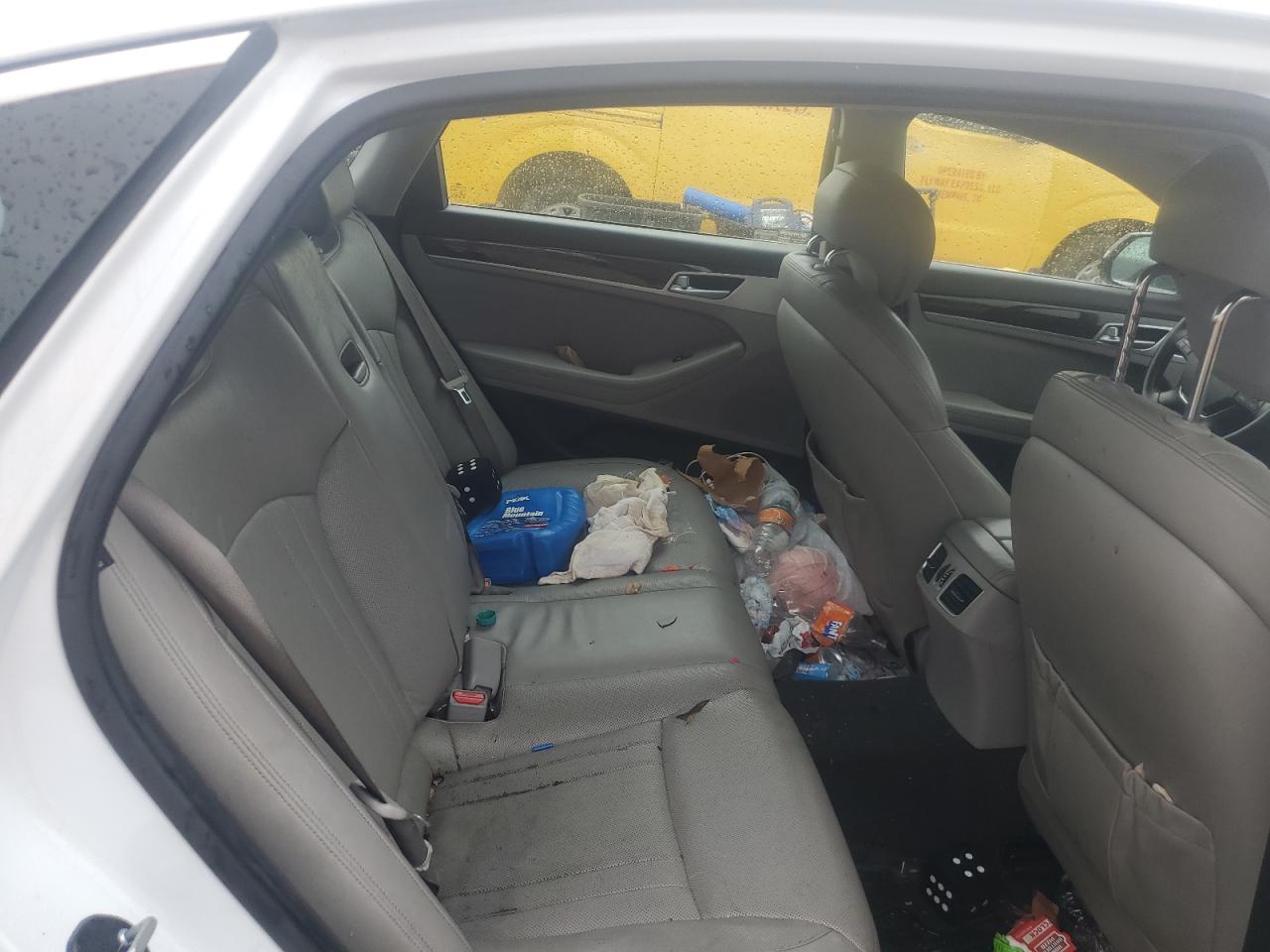 Hyundai Genesis 3.8l Image 7