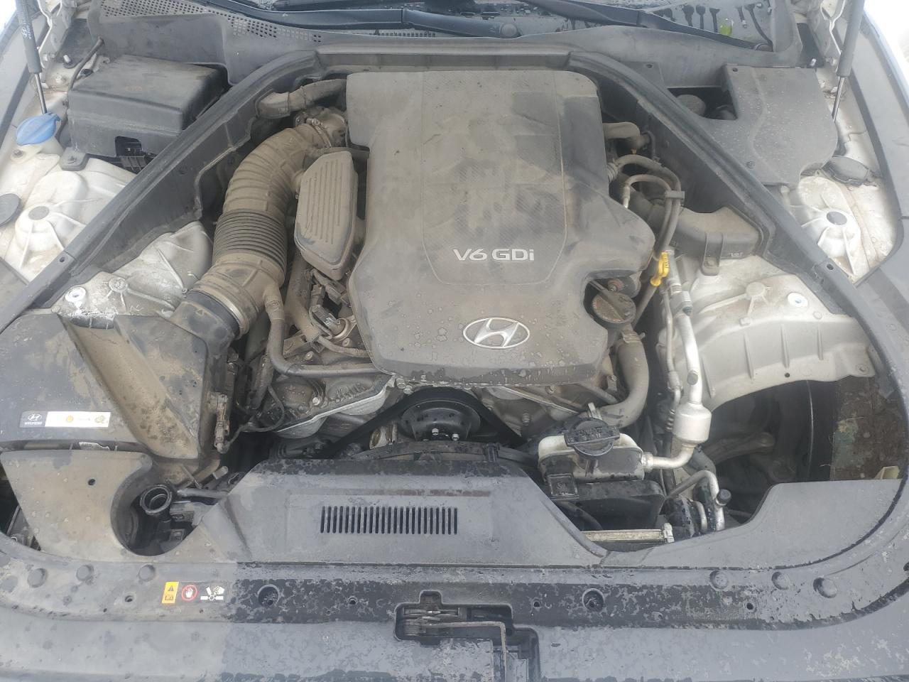 Hyundai Genesis 3.8l Image 10