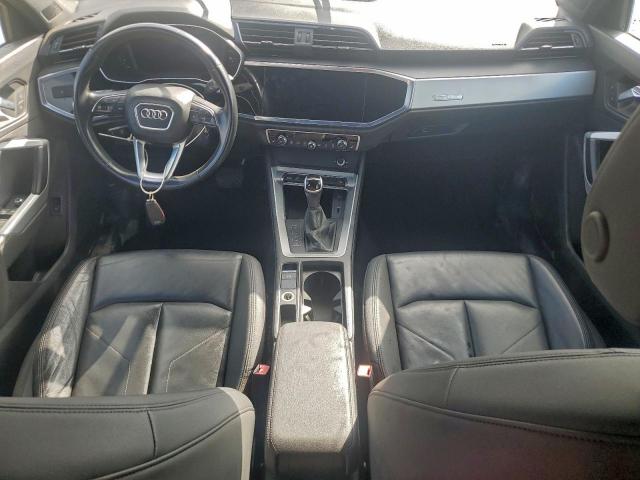 Audi Q3 Premium 40 Image 12