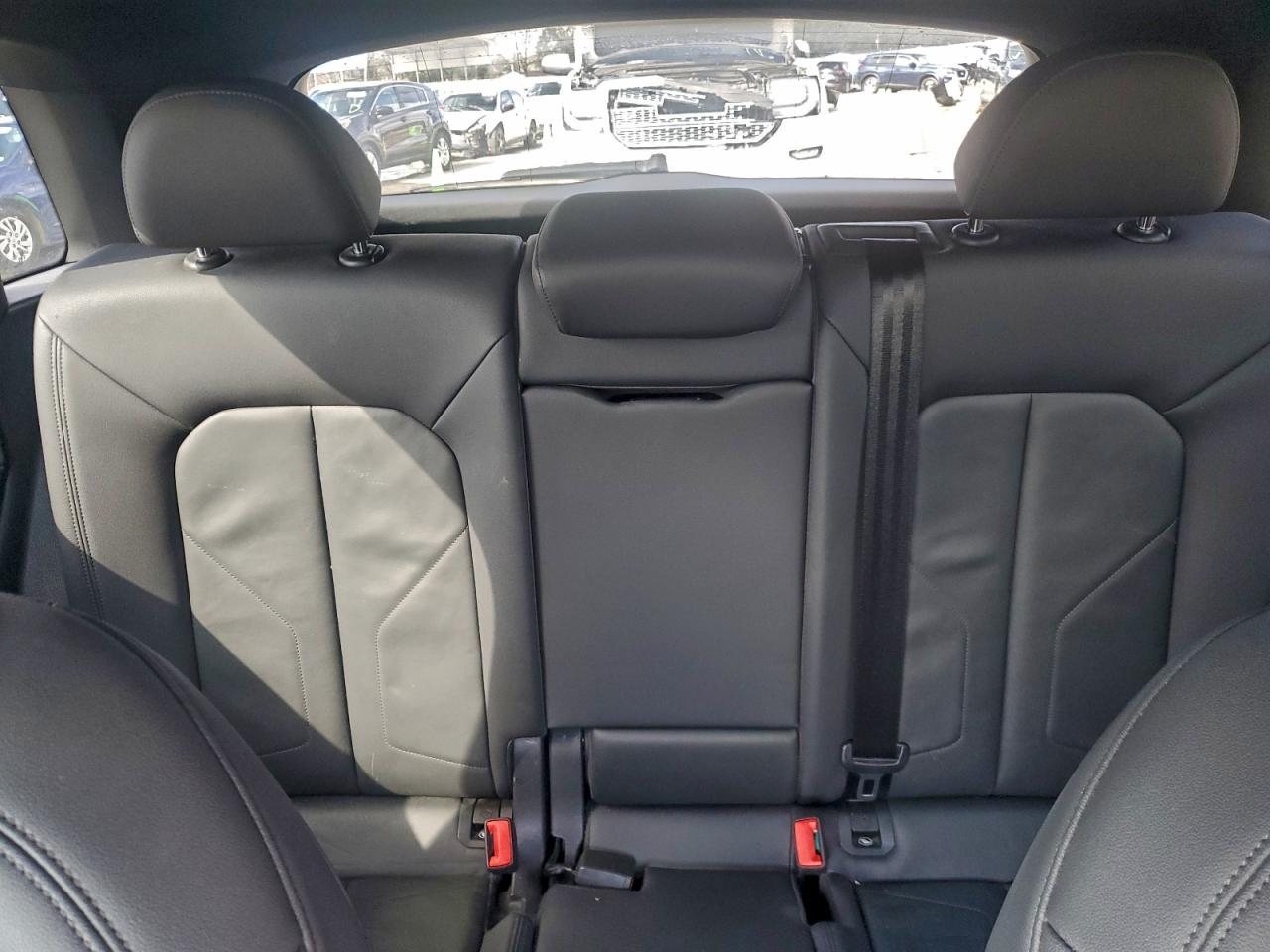 Audi Q3 Premium 40 Image 4