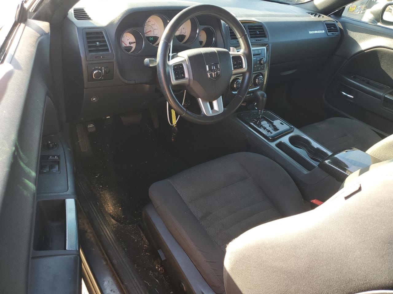 Dodge Challenger Sxt Image 5