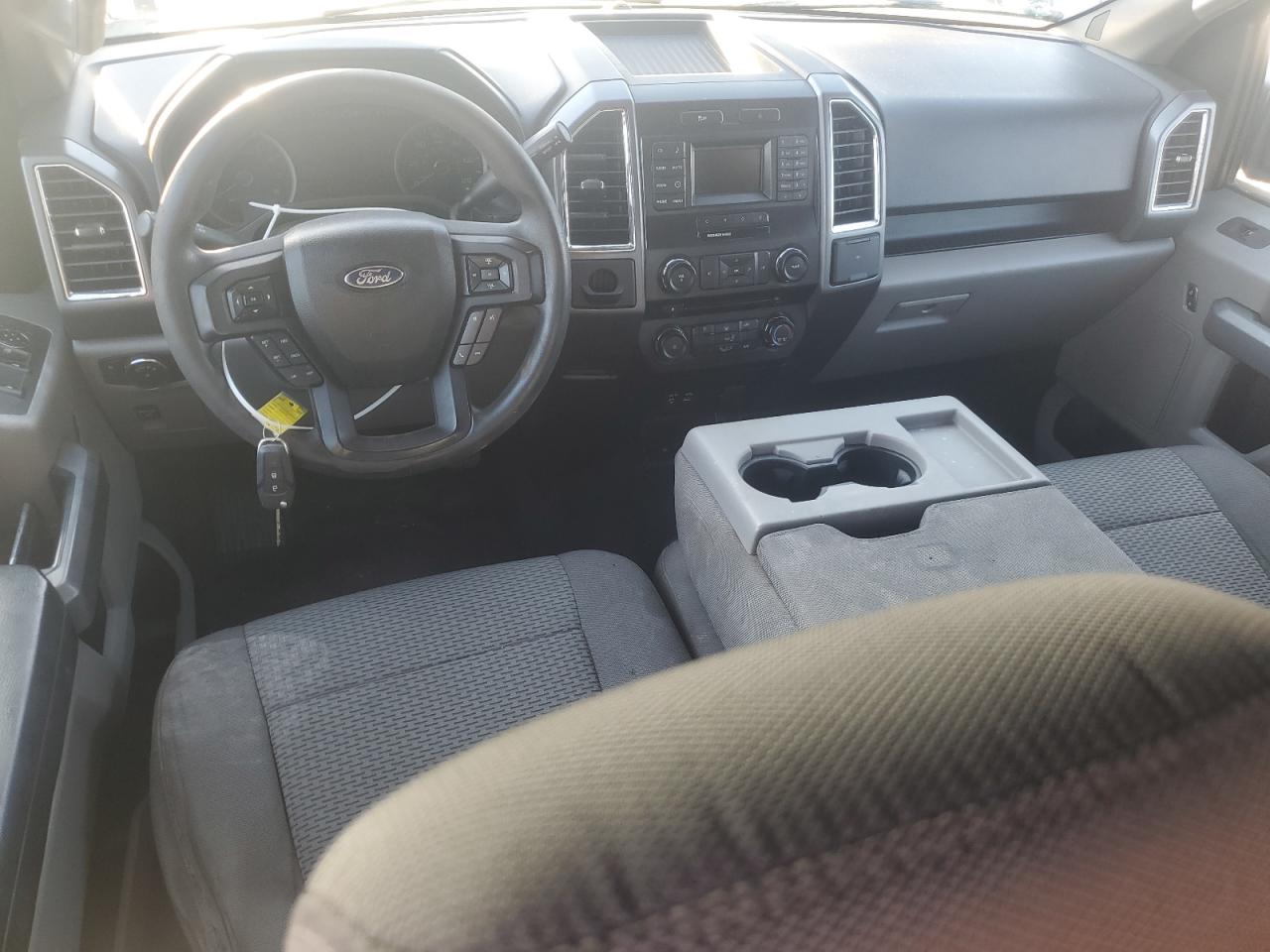 Ford F-150 Supercrew Image 6