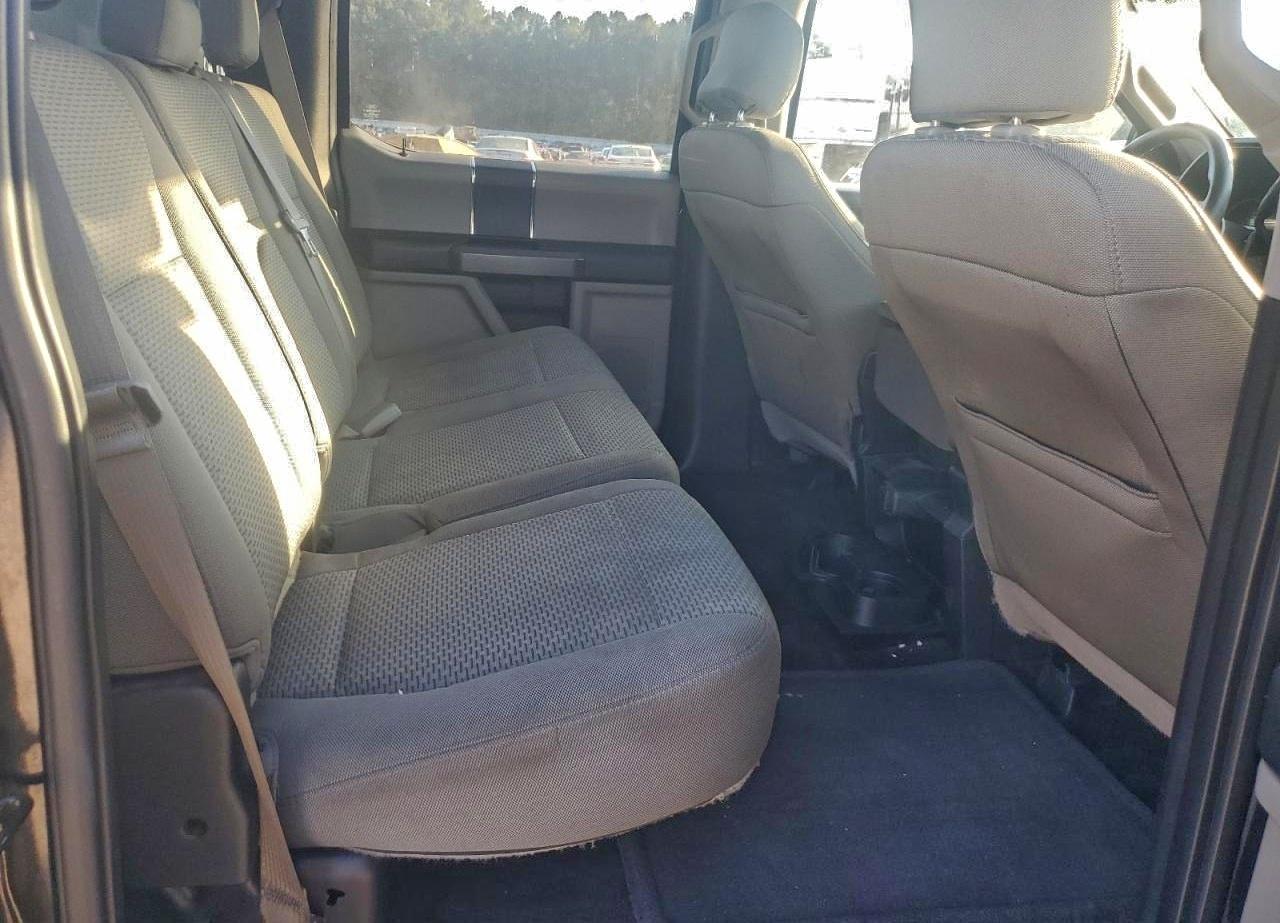 Ford F-150 Supercrew Image 12