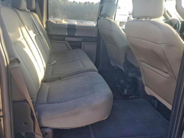 Ford F-150 Supercrew Image 12