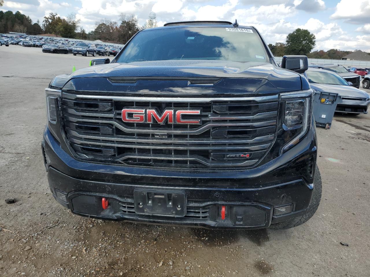 GMC Sierra K1500 At4 Image 3
