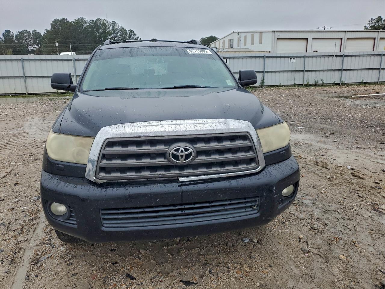 Toyota Sequoia Sr5 Image 4