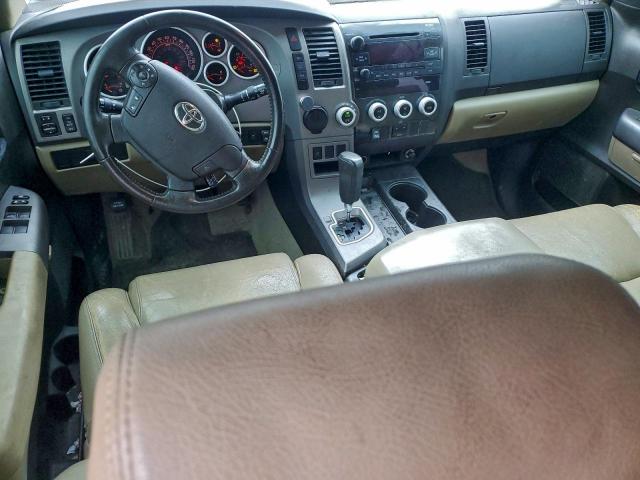 Toyota Sequoia Sr5 Image 6