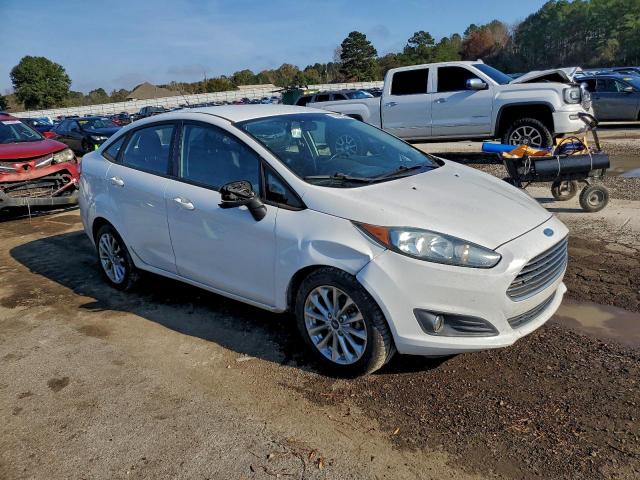 Ford Fiesta Se Image 12