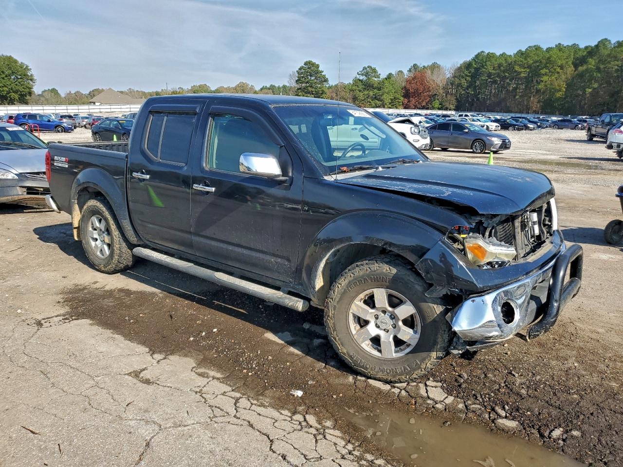 Nissan Frontier Crew Cab Le Image 7
