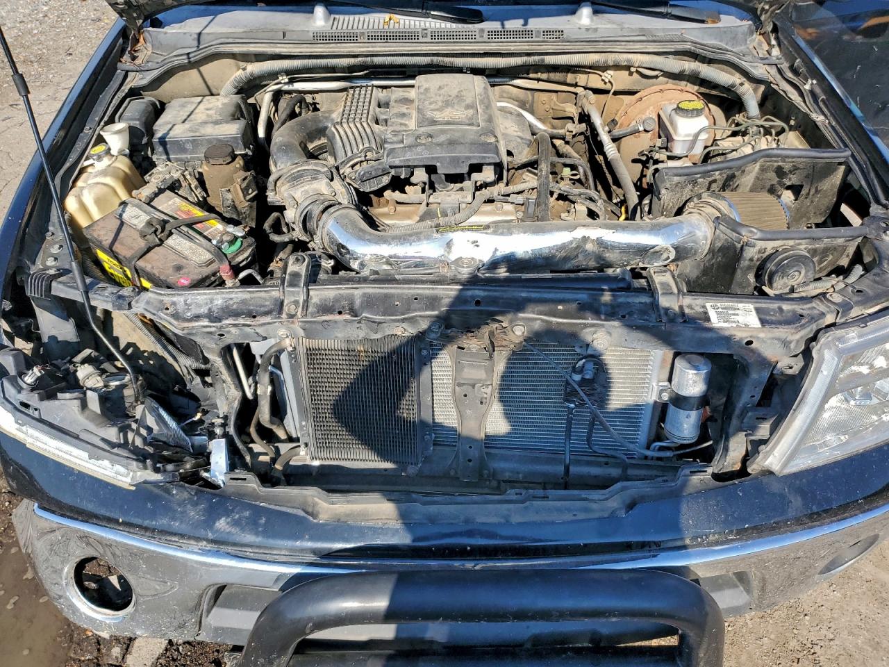 Nissan Frontier Crew Cab Le Image 12