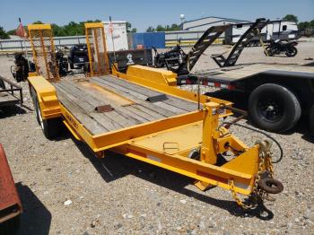  Salvage Lucon Trailer