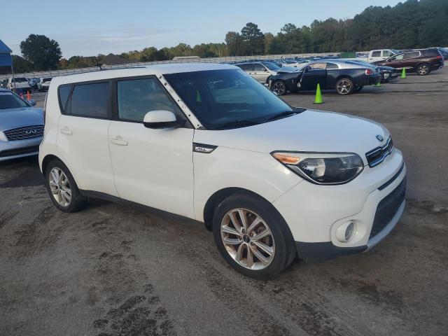 Kia Soul + Image 8