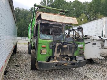  Salvage Peterbilt Tractor 520